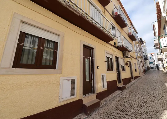 Dina House Quinzico * Nazaré