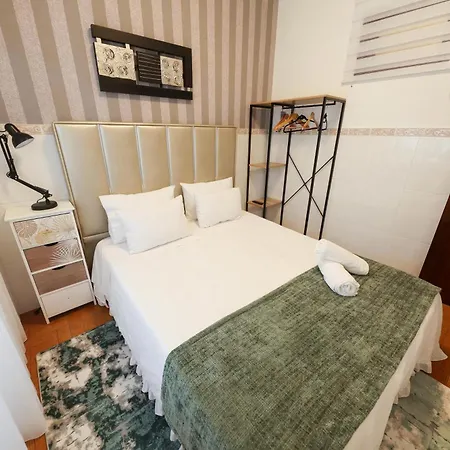 Dina House Quinzico * Nazaré