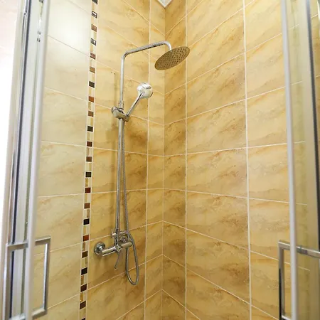 Dina House Quinzico Nyaraló *