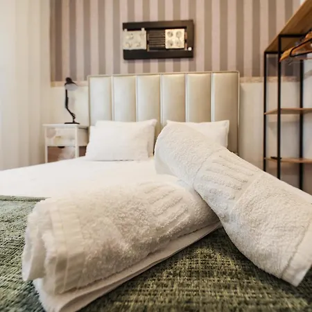 Dina House Quinzico * Nazaré