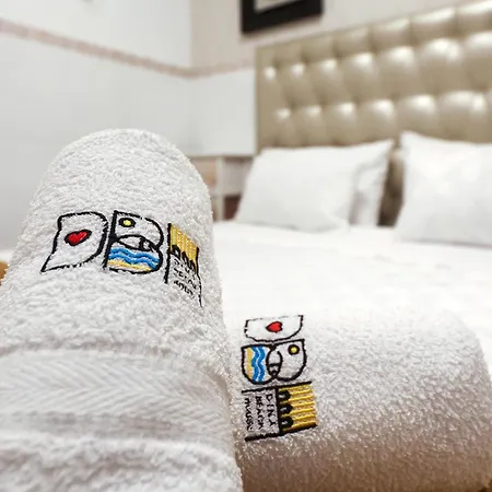 Dina House Quinzico Nazaré