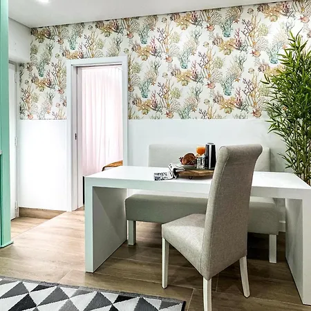 Dina House Quinzico Nazare