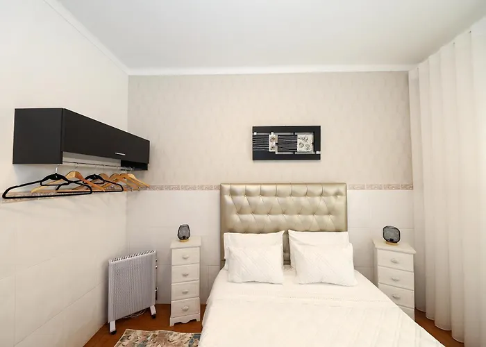 Dina House Quinzico بيت للعطل